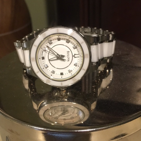 Watch - Picture 1 of 4